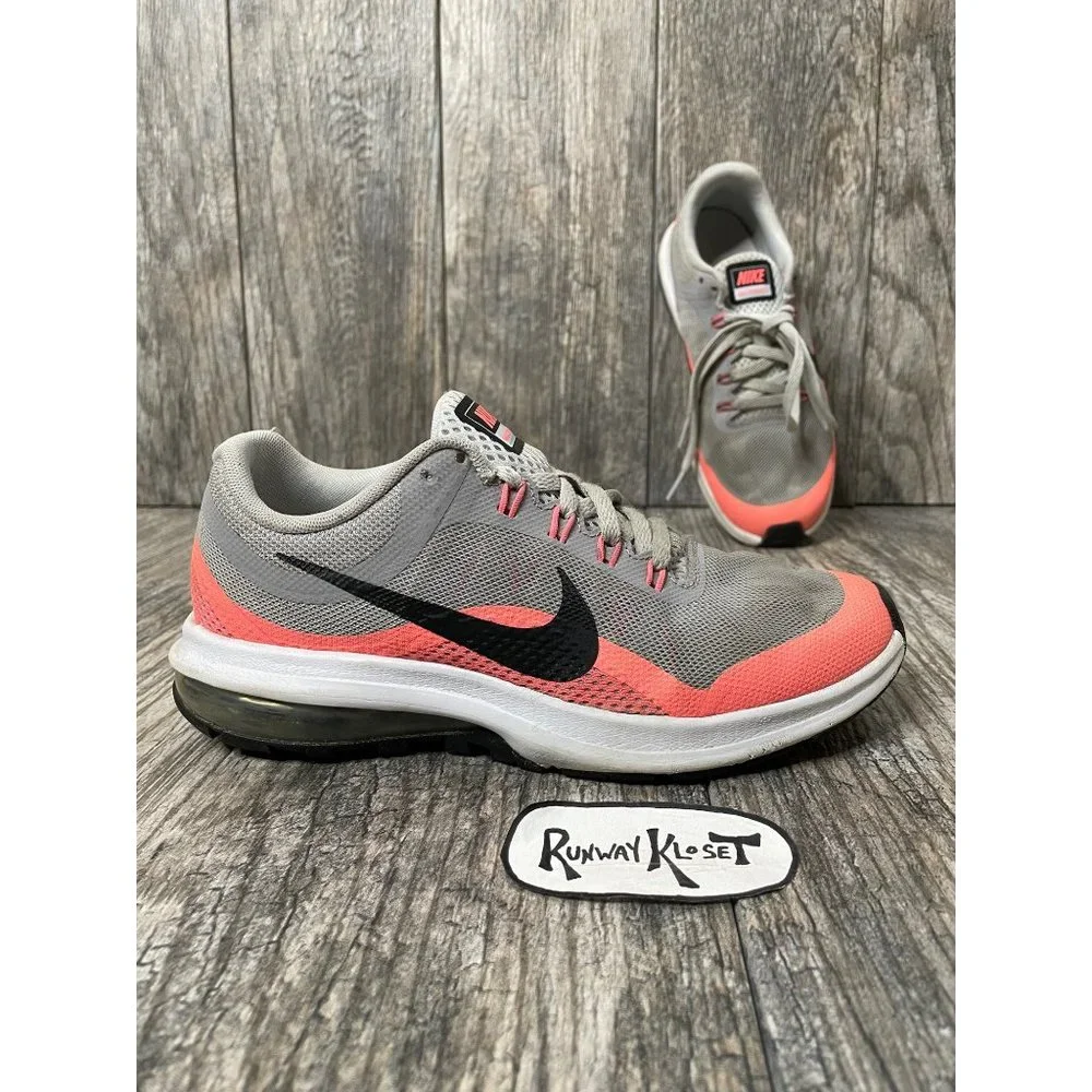 NIKE MAX DYNASTY 2 Running Wolf Big Kids Girls Shoes size 4Y (Women's Size 5.5) - Picture 1 of 13